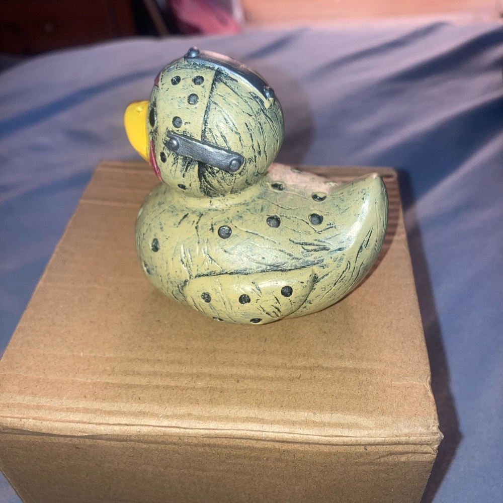 Jason Friday the 13th Duck Figurine - White with Black Eyes Resin - Picture 4 of 4